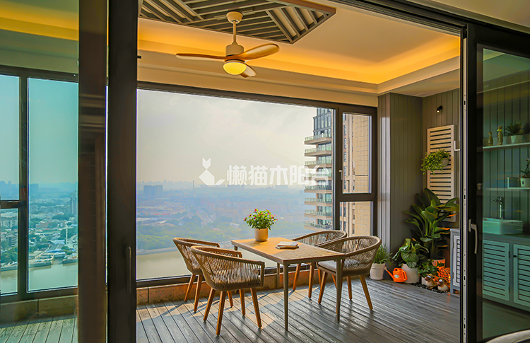 广州荔湾御景1号简约茶室阳台装修方案